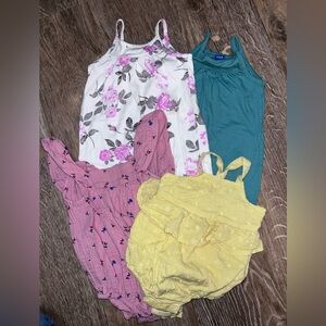 Old navy baby girl outfits 6-12month size